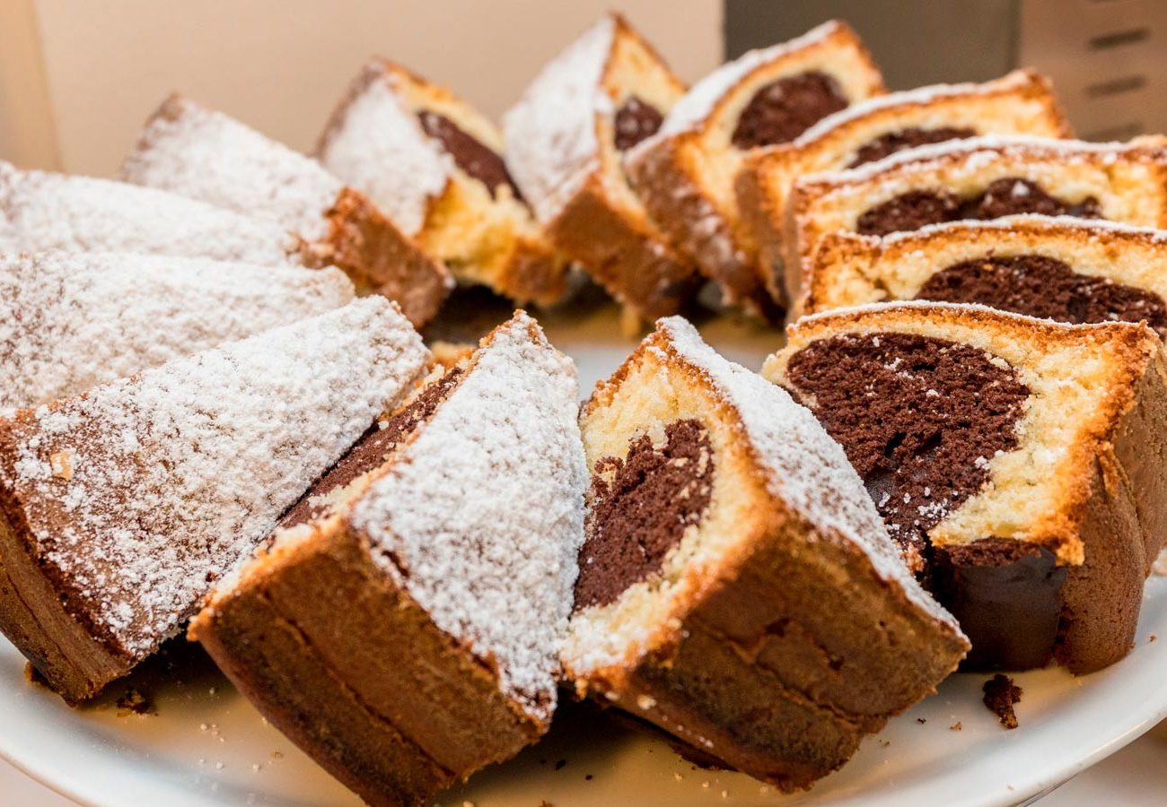 Torta a colazione all'hotel caminetto