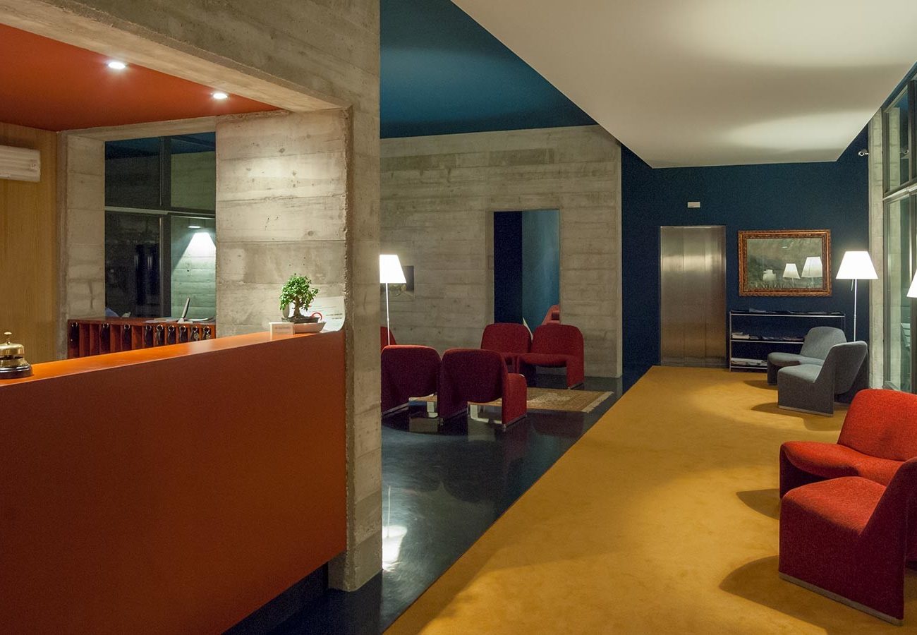 Reception dell'hotel Caminetto